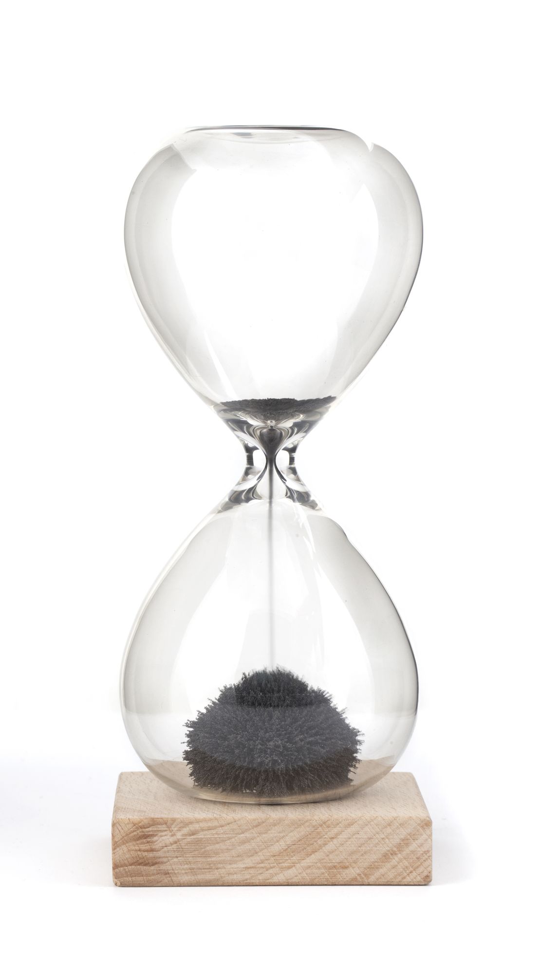 Winkee Magnetische Sanduhr – Ca. 1 Minute Laufzeit, Schreibtischdeko, Zeitloses Geschenk