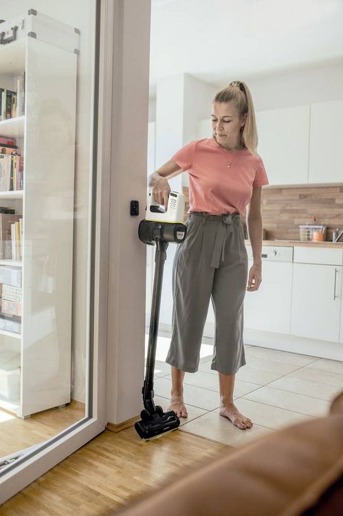Produktbild: K&auml;rcher Home & Garden VC 4 Cordless myHome Akku-Handstaubsauger