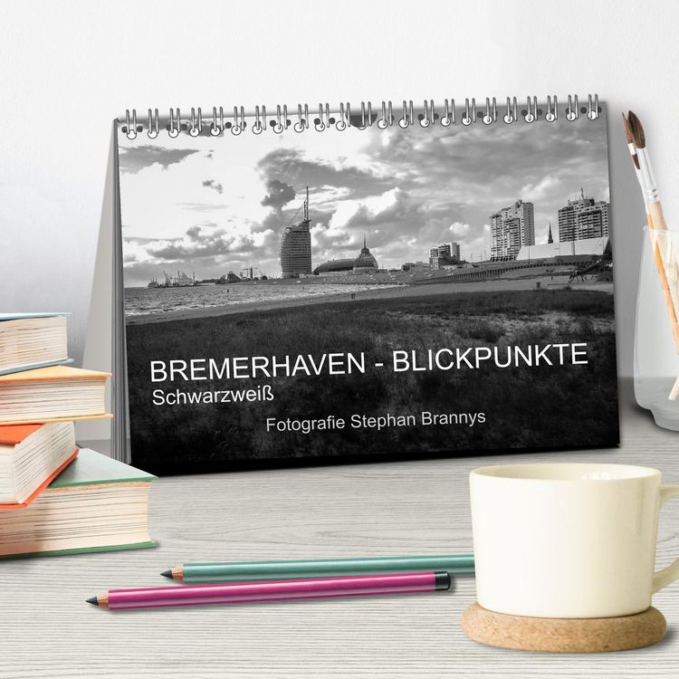 Produktbild: Bremerhaven - Blickpunkte Schwarzwei&szlig; (Tischkalender 2026 DIN A5 quer), CALVENDO Monatskalender