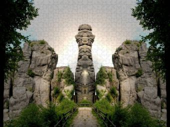 Produktbild: CALVENDO Puzzle Spiegelwelten - W&auml;chter Externsteine | 1000 Teile Lege-Gr&ouml;&szlig;e 64x48cm Foto-Puzzle f&uuml;r gl&uuml;ckliche Stunden