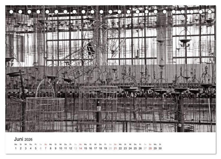 Produktbild: Helden der Arbeit - Alte Arbeitsmittel des Ruhrgebiets (Tischkalender 2026 DIN A5 quer), CALVENDO Monatskalender