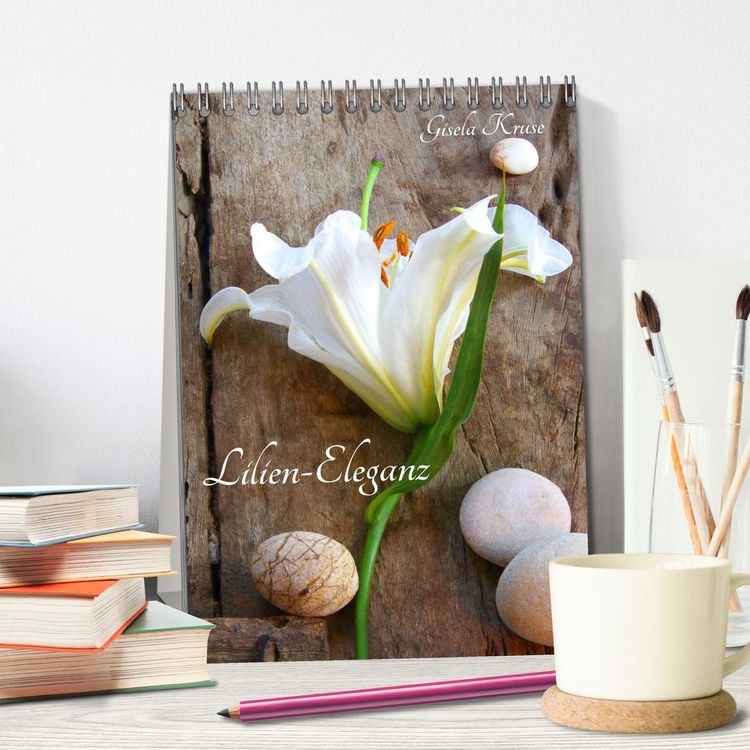Produktbild: Lilien-Eleganz (Tischkalender 2026 DIN A5 hoch), CALVENDO Monatskalender