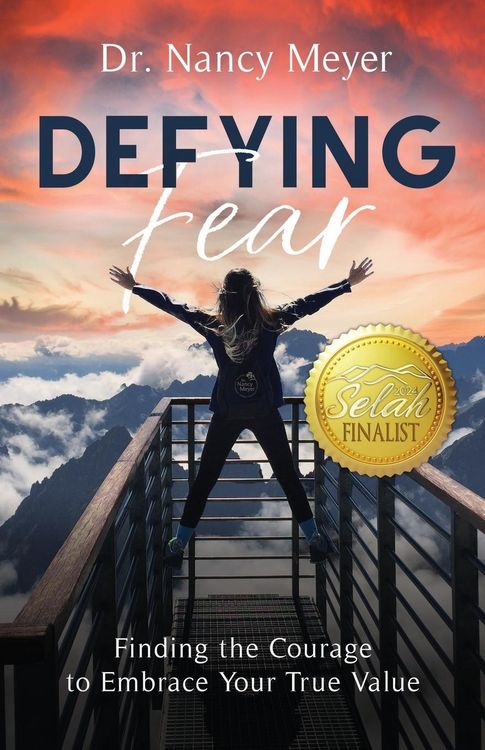 Produktbild: Defying Fear