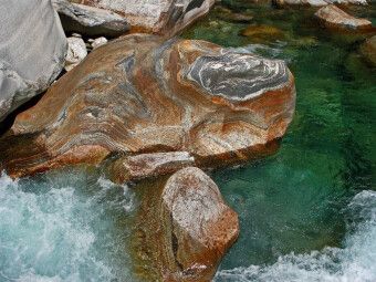Produktbild: CALVENDO Puzzle Die Verzasca Schweiz im Verzascatal | 1000 Teile Lege-Gr&ouml;&szlig;e 64x48cm Foto-Puzzle f&uuml;r gl&uuml;ckliche Stunden