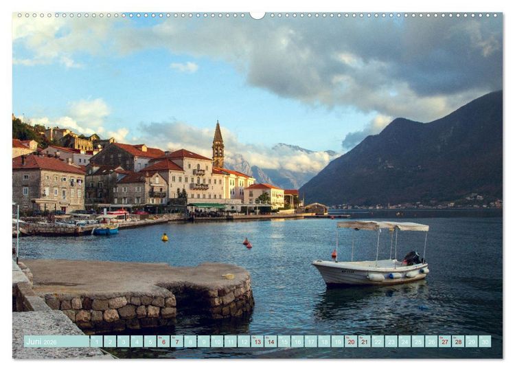 Produktbild: Perast in Montenegro - Romantisches St&auml;dtchen in faszinierender Landschaft (Wandkalender 2026 DIN A2 quer), CALVENDO Monatskalender