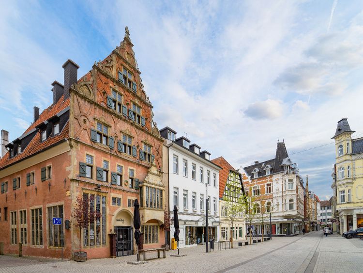 Produktbild: CALVENDO Puzzle Credenstra&szlig;e Ecke L&uuml;bberstra&szlig;e | 1000 Teile Lege-Gr&ouml;&szlig;e 64x48cm Foto-Puzzle f&uuml;r gl&uuml;ckliche Stunden