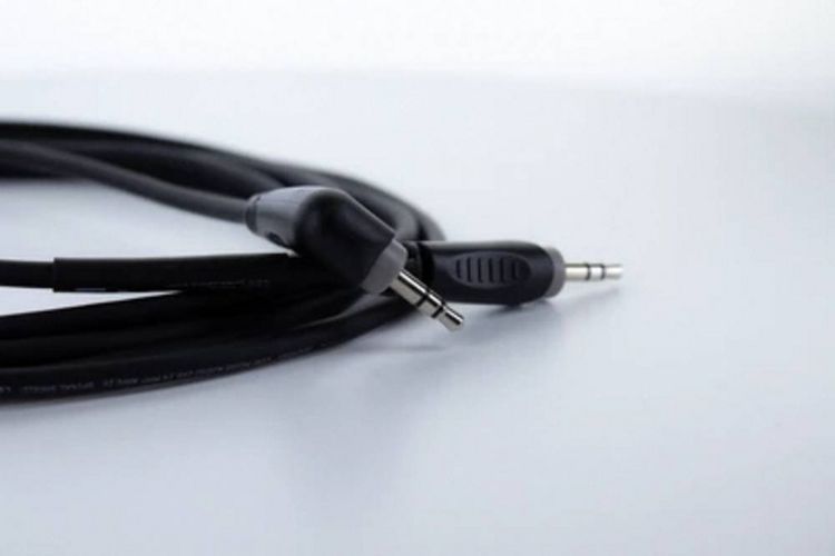 Produktbild: Cordial 14832 Klinke Audio Anschlusskabel [1x Klinkenstecker 3.5 mm - 1x Klinkenstecker 3.5 mm] 1.50 m Schwarz PVC-Mantel, verdrillt
