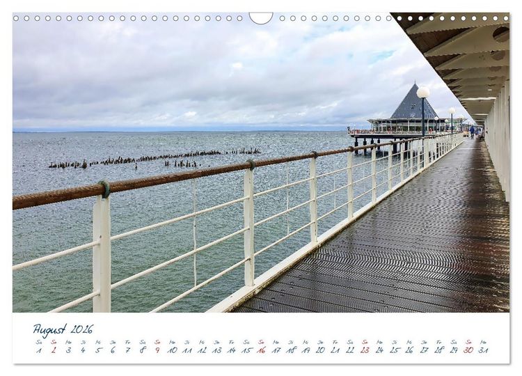 Produktbild: Seebr&uuml;cken an der Ostsee - Aufs Meer laufen und die frische Ostseebrise genie&szlig;en (Wandkalender 2026 DIN A3 quer), CALVENDO Monatskalender