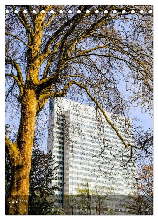 Produktbild: Ein Spaziergang durch D&uuml;sseldorf (Tischkalender 2026 DIN A5 hoch), CALVENDO Monatskalender