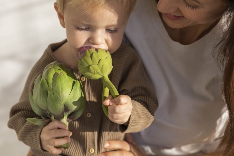 Produktbild: Oli & Carol - Artichoke Rattle Toy
