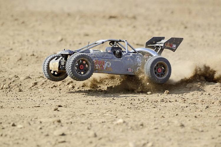 Produktbild: Reely Carbon Fighter III Limited-Edition 1:6 RC Modellauto Benzin Buggy Heckantrieb (2WD) RtR 2,4 GHz Limitiert