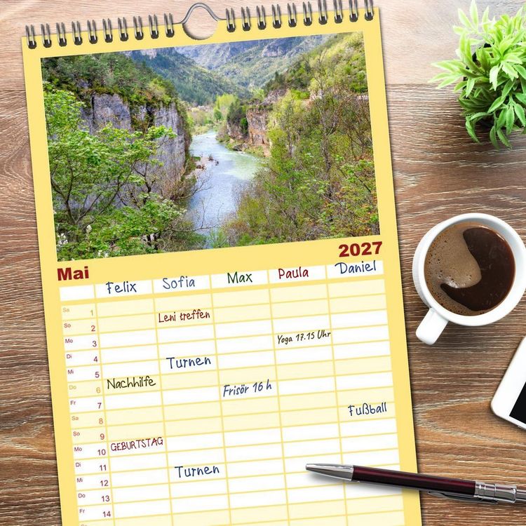 Produktbild: Familienplaner 2027 - Cevennen - Sch&ouml;ne alte Welt mit 5 Spalten (Wandkalender, 21 x 45 cm) CALVENDO
