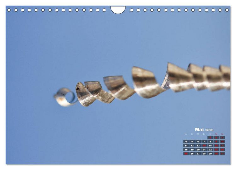 Produktbild: Metall - Schrott kunstvoll in Szene gesetzt (Wandkalender 2026 DIN A4 quer), CALVENDO Monatskalender