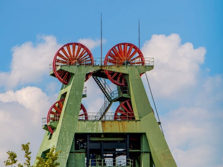 Produktbild: CALVENDO Puzzle F&ouml;rderturm Haus Aden 1000 Teile Puzzle quer | 1000 Teile Lege-Gr&ouml;&szlig;e 64 &times; 48 cm Foto-Puzzle f&uuml;r gl&uuml;ckliche Stunden