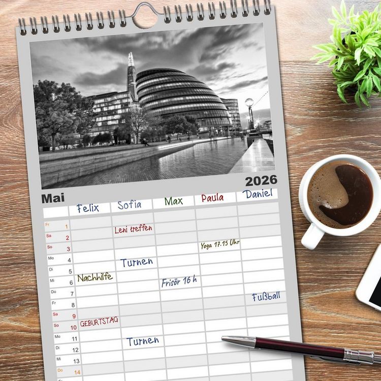 Produktbild: Familienplaner 2026 - LONDON Urbaner Flair mit 5 Spalten (Wandkalender, 21 x 45 cm) CALVENDO
