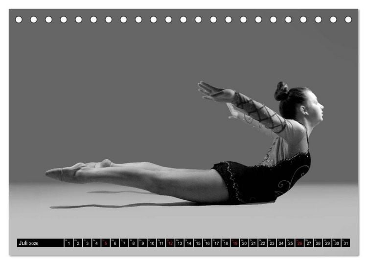 Produktbild: Rhythmisch Sportgymnastik - Alyssa (Tischkalender 2026 DIN A5 quer), CALVENDO Monatskalender