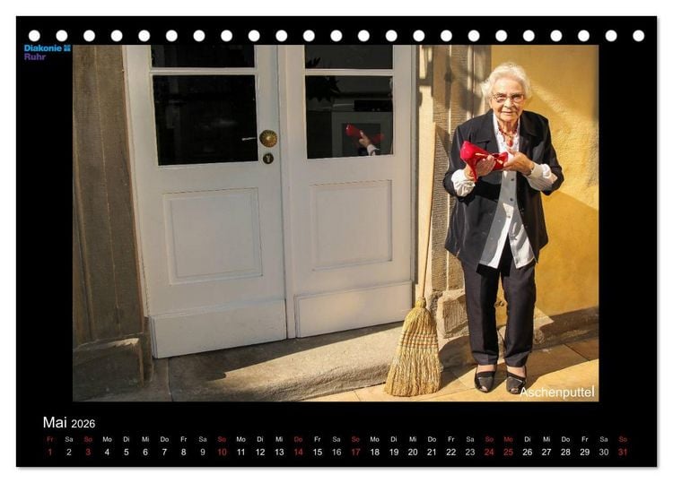 Produktbild: "Sch&ouml;nheit im Alter" - die Feierabendh&auml;user zu Gast im M&auml;rchenland der Br&uuml;der Grimm (Tischkalender 2026 DIN A5 quer), CALVENDO Monatskalender