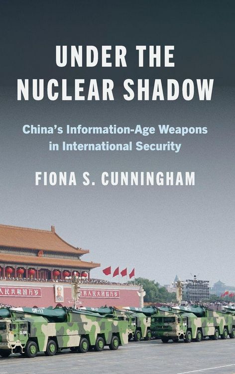 Produktbild: Under the Nuclear Shadow