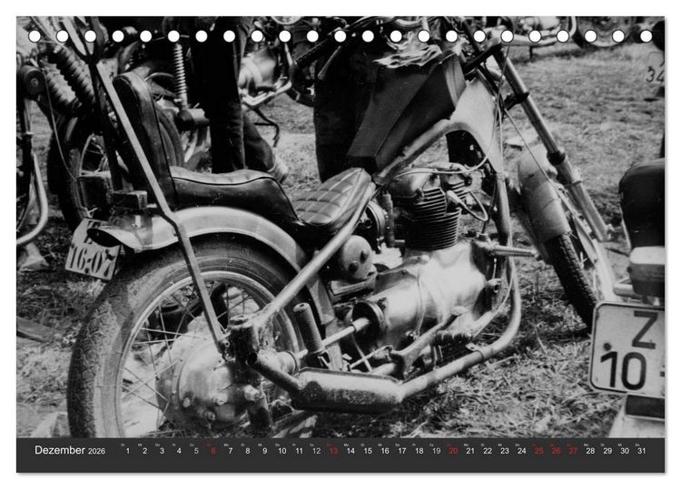 Produktbild: east Rider - Biker und Bikes aus der DDR (Tischkalender 2026 DIN A5 quer), CALVENDO Monatskalender