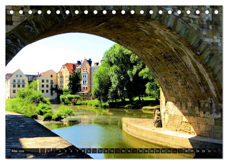Produktbild: REGENSBURG - Impressionen (Tischkalender 2026 DIN A5 quer), CALVENDO Monatskalender
