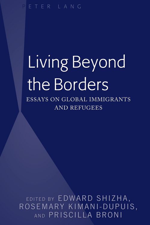 Produktbild: Living Beyond the Borders