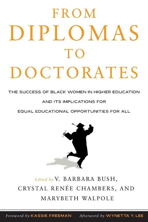 Produktbild: From Diplomas to Doctorates