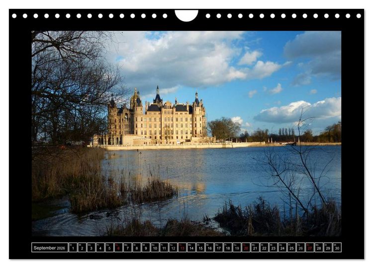 Produktbild: Residenzstadt Schwerin (Wandkalender 2026 DIN A4 quer), CALVENDO Monatskalender