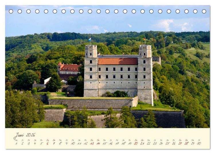 Produktbild: Burgen in Bayern Bayerns trutzige Vergangenheit (Tischkalender 2026 DIN A5 quer), CALVENDO Monatskalender