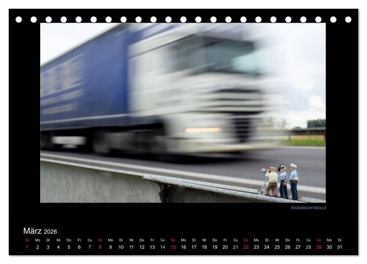 Produktbild: Polizeieins&auml;tze, in der gro&szlig;en Welt (Tischkalender 2026 DIN A5 quer), CALVENDO Monatskalender