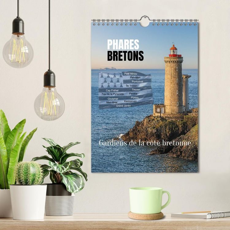 Produktbild: Phares Bretons Gardiens de la c&ocirc;te bretonne (Calendrier mural 2026 DIN A4 horizontal), CALVENDO calendrier mensuel