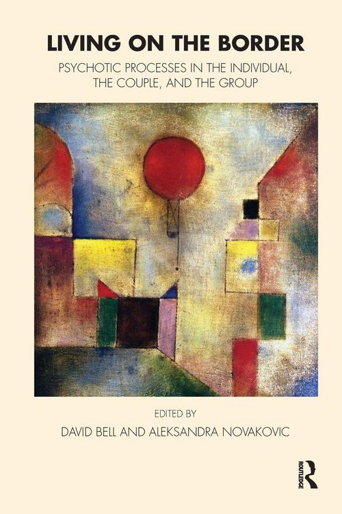 Produktbild: Living on the Border