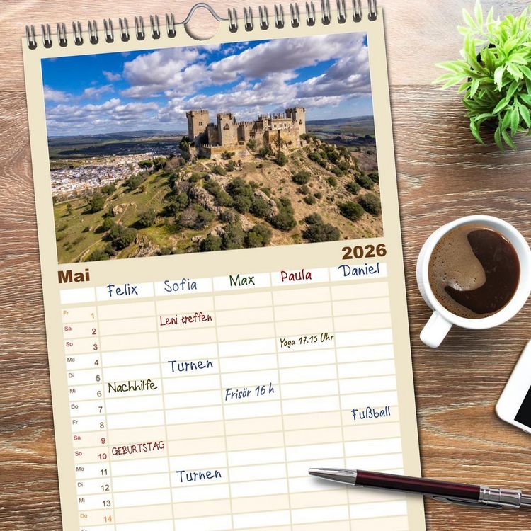 Produktbild: Familienplaner 2026 - Andalusiens weisse D&ouml;rfer mit 5 Spalten (Wandkalender, 21 x 45 cm) CALVENDO
