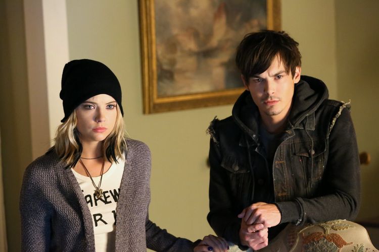 Produktbild: Pretty Little Liars - Die komplette 5. Staffel [6 DVDs]