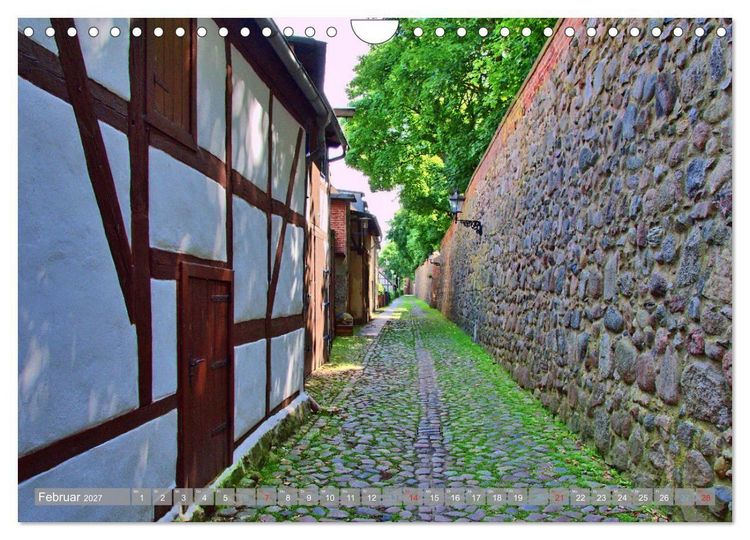 Produktbild: Neubrandenburg - Stadt der 4 T&uuml;rme (Wandkalender 2027 DIN A4 quer), CALVENDO Monatskalender
