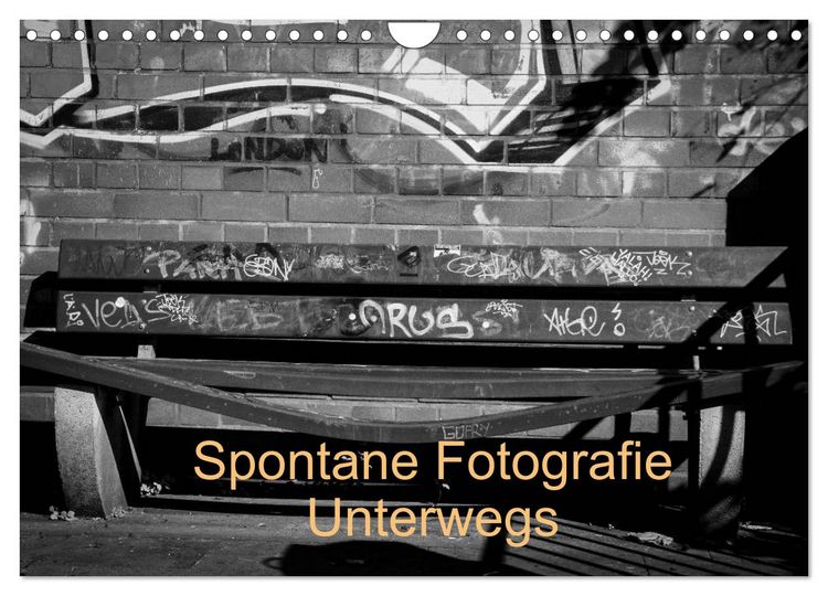 Produktbild: Spontane Fotografie Unterwegs (Wandkalender 2026 DIN A4 quer), CALVENDO Monatskalender