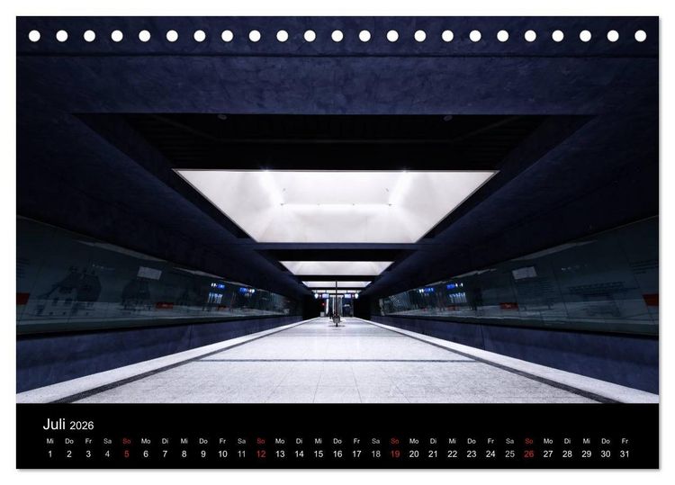 Produktbild: MetroMUC, Stationen im Untergrund M&uuml;nchens (Tischkalender 2026 DIN A5 quer), CALVENDO Monatskalender