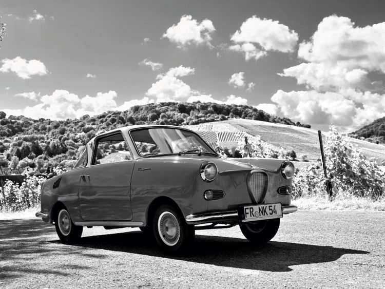 Produktbild: Ein Motiv aus dem Kalender Goggomobil Coup&egrave; 250 TS in schwarzweiss (Puzzle)