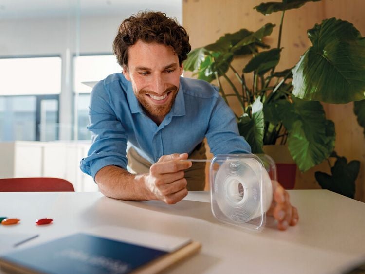 Produktbild: TESA&reg; Doppelseitiges Klebeband universal Nano Power auf Abroller, 30 mm x 3 m mit Abroller