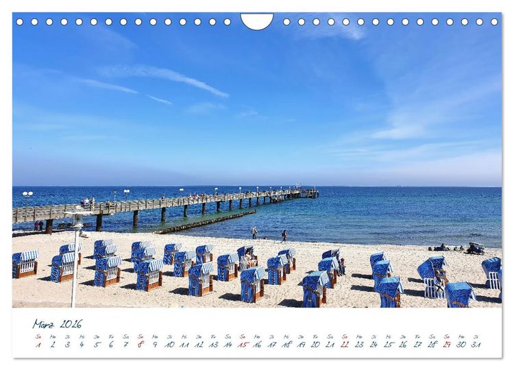Produktbild: Seebr&uuml;cken an der Ostsee - Aufs Meer laufen und die frische Ostseebrise genie&szlig;en (Wandkalender 2026 DIN A4 quer), CALVENDO Monatskalender