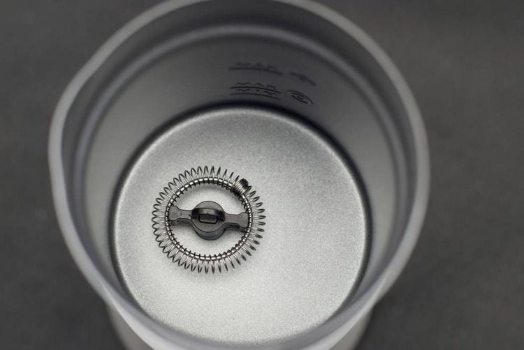 Produktbild: CASO Fomini Crema 1656 Milchaufsch&auml;umer Schwarz 435 W