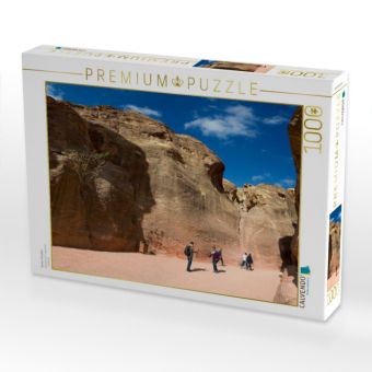 Produktbild: CALVENDO Puzzle Breiter Vorplatz | 1000 Teile Lege-Gr&ouml;&szlig;e 64x48cm Foto-Puzzle f&uuml;r gl&uuml;ckliche Stunden