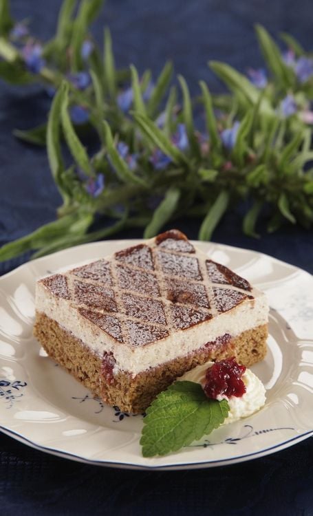 Produktbild: Die besten Mehlspeisen der &ouml;sterreichischen B&auml;uerinnen