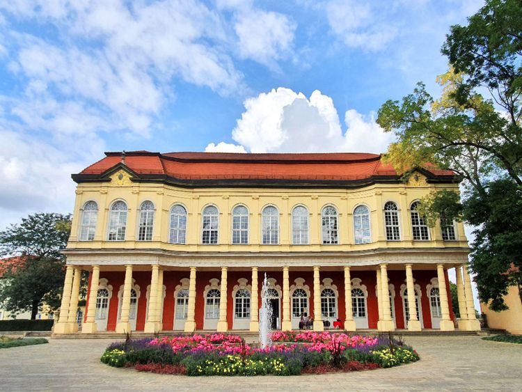 Produktbild: CALVENDO Puzzle Orangerie im Schlossgarten | 1000 Teile Lege-Gr&ouml;&szlig;e 64x48cm Foto-Puzzle f&uuml;r gl&uuml;ckliche Stunden