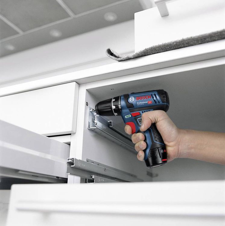 Produktbild: Bosch Professional GSR 12V-15 0615990G6L Akku-Bohrschrauber 12 V 2 Ah, 4 Ah Li-Ion inkl. 2. Akku, inkl. Ladeger&auml;t, mit Zubeh&ouml;r, inkl. Tasche