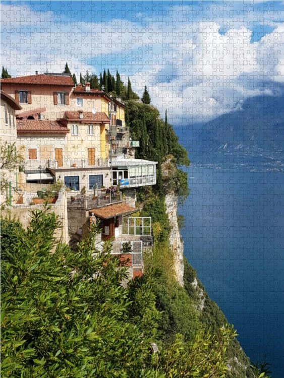 Produktbild: CALVENDO Puzzle Der zauberhafte Gardasee | 1000 Teile Lege-Gr&ouml;&szlig;e 64x48cm Foto-Puzzle f&uuml;r gl&uuml;ckliche Stunden