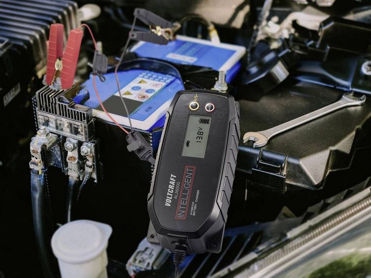 Produktbild: VOLTCRAFT AL26000 VC-16721005 Automatikladeger&auml;t 12 V, 24V 26A
