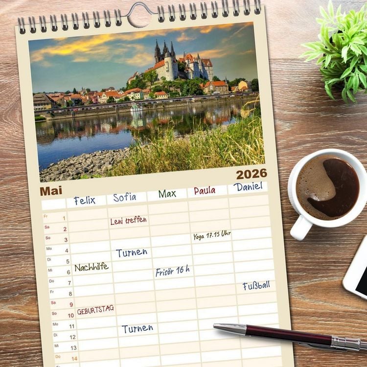 Produktbild: Familienplaner 2026 - Die malerische Elbe mit 5 Spalten (Wandkalender, 21 x 45 cm) CALVENDO