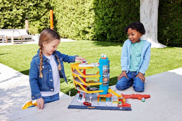 Produktbild: Matchbox Abenteuer Transport Center