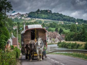 Produktbild: Caravan auf den Stra&szlig;en von Sancerre (Puzzle)