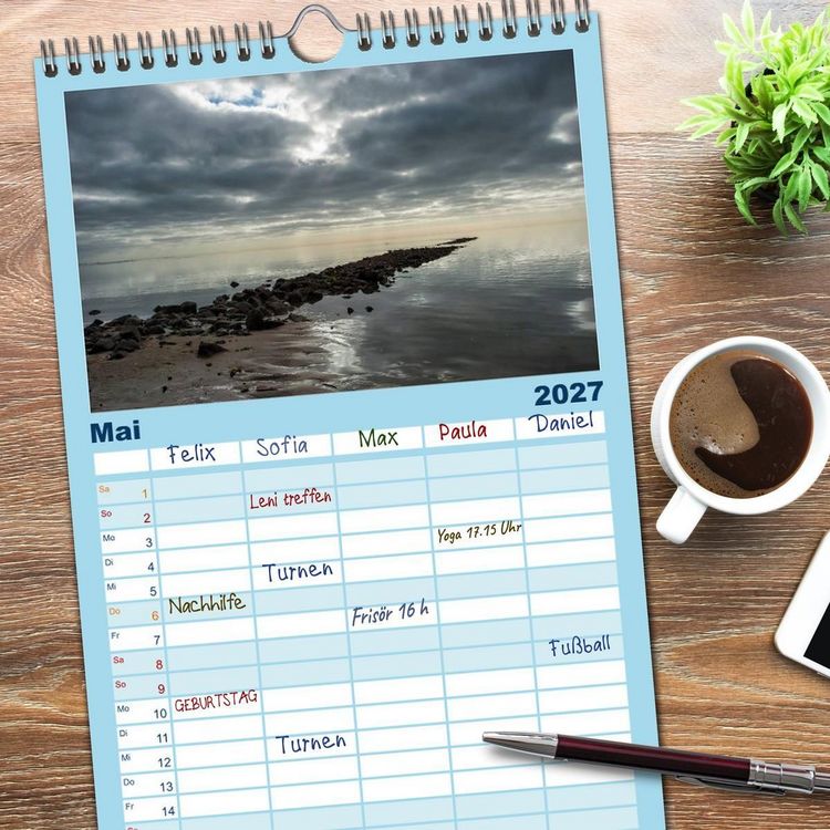 Produktbild: Familienplaner 2027 - Faszination Meer und Wolken mit 5 Spalten (Wandkalender, 21 x 45 cm) CALVENDO